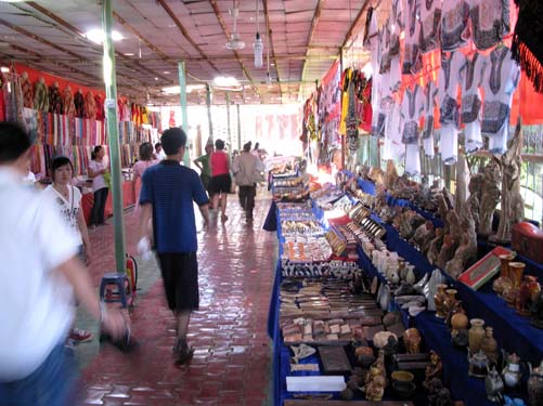 chi market stalls